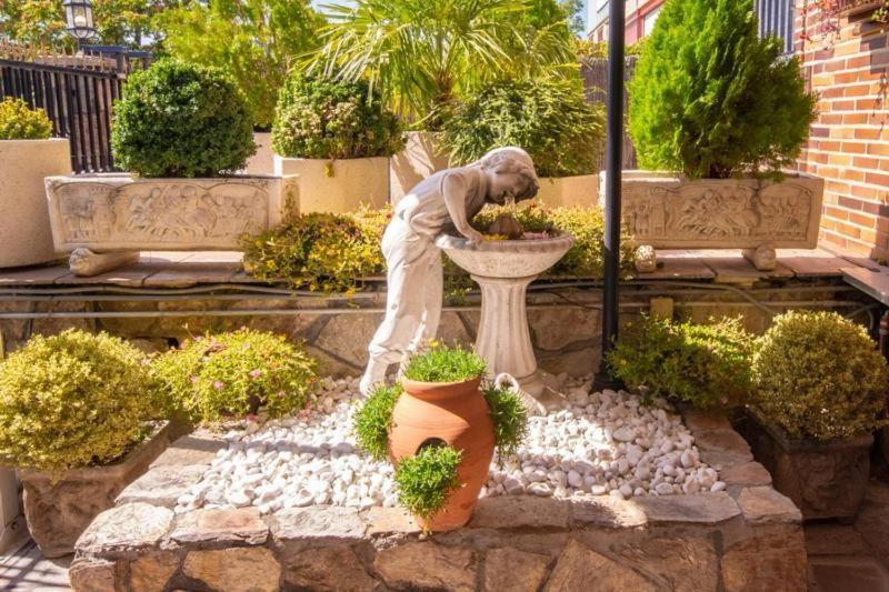 Hostal El Cruce Paracuellos de Jarama Zewnętrze zdjęcie