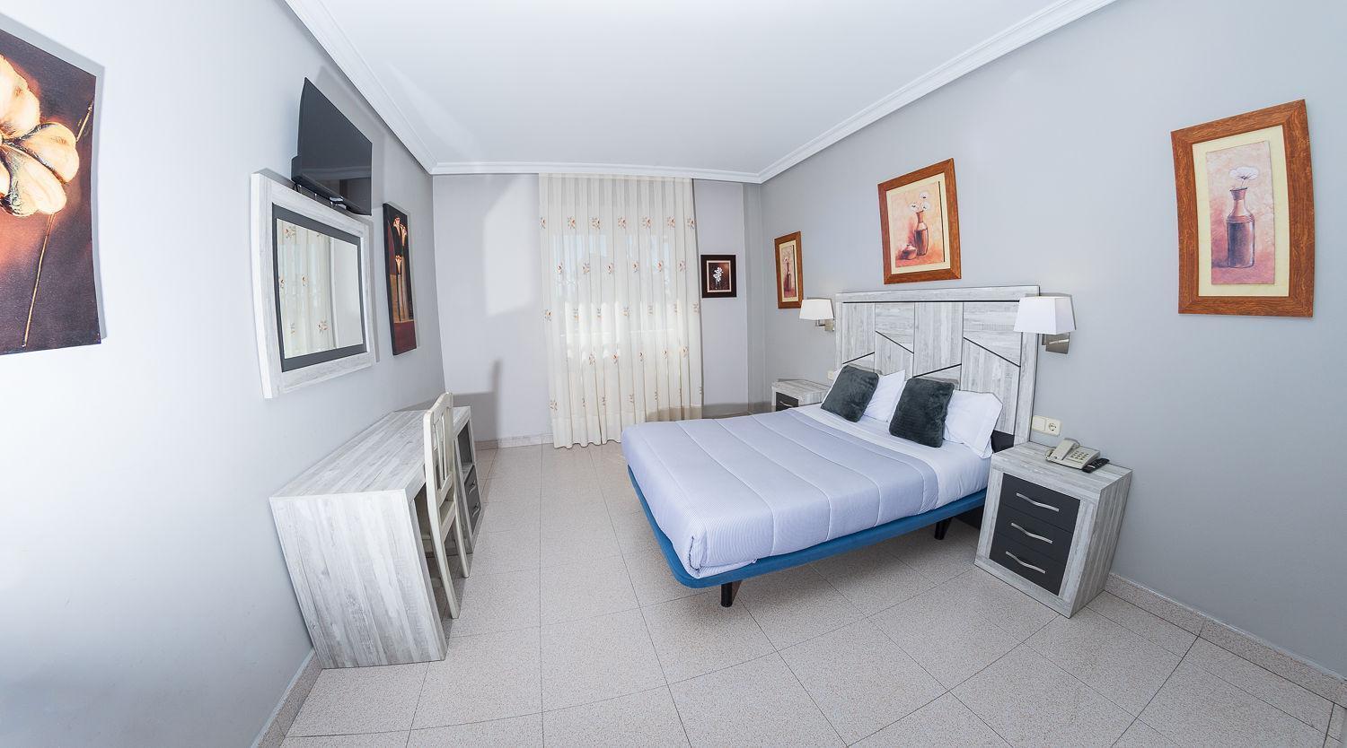 Hostal El Cruce Paracuellos de Jarama Zewnętrze zdjęcie